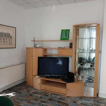 In Zentrum شقة شفيرين